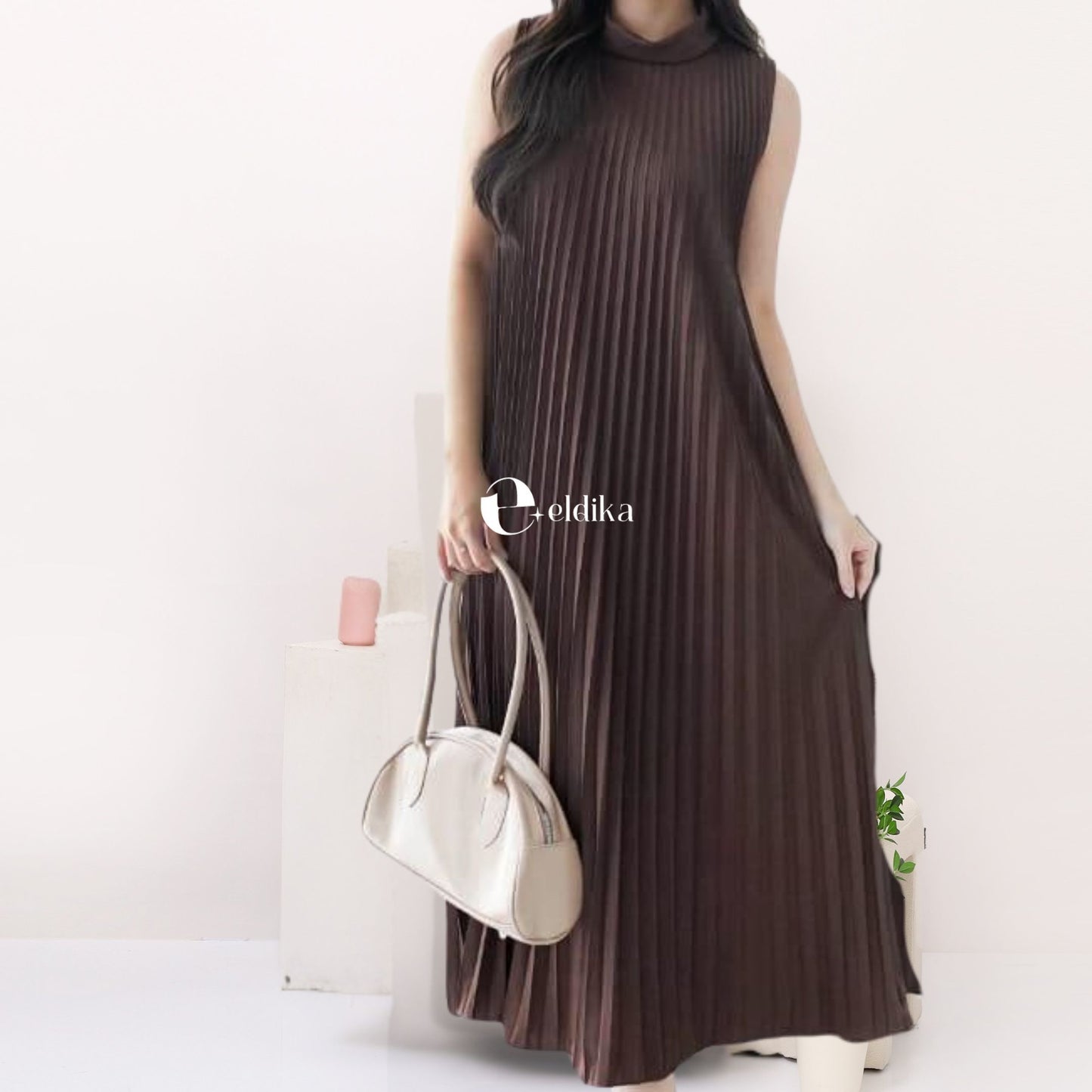 DARK BROWN