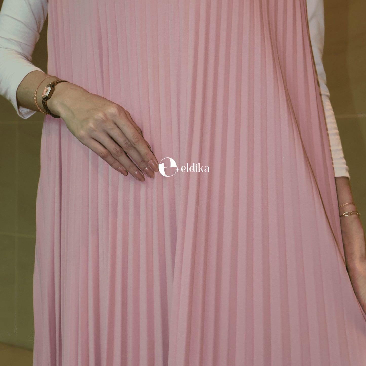 SOFT PINK