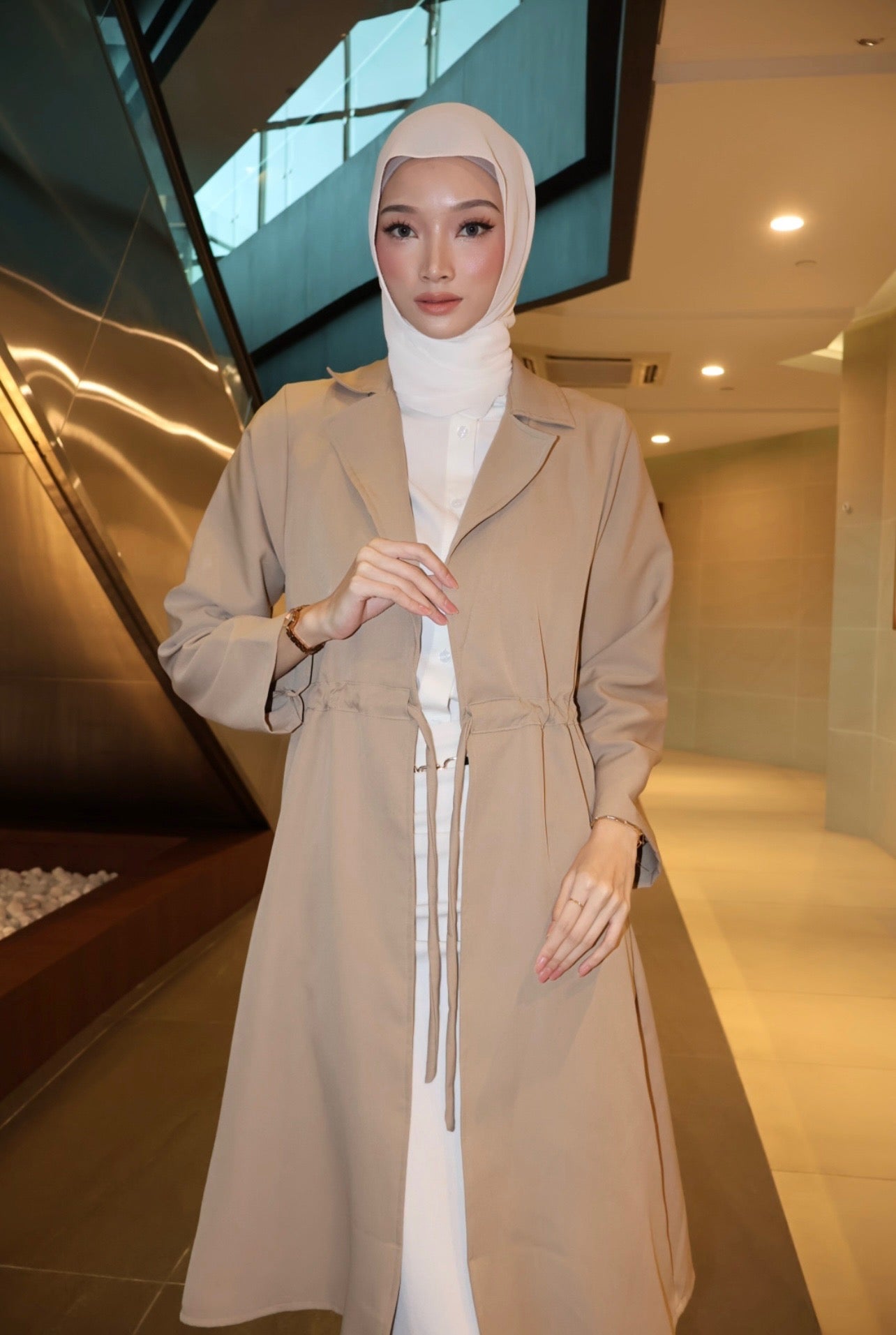 KHAKI